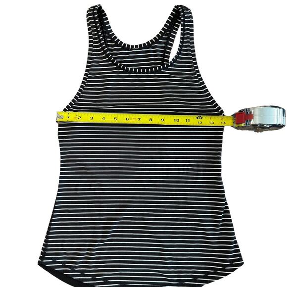Lululemon | Think Fast Racerback | Black & White Parallel Strip | Women’s XXXS - Picture 10 of 10